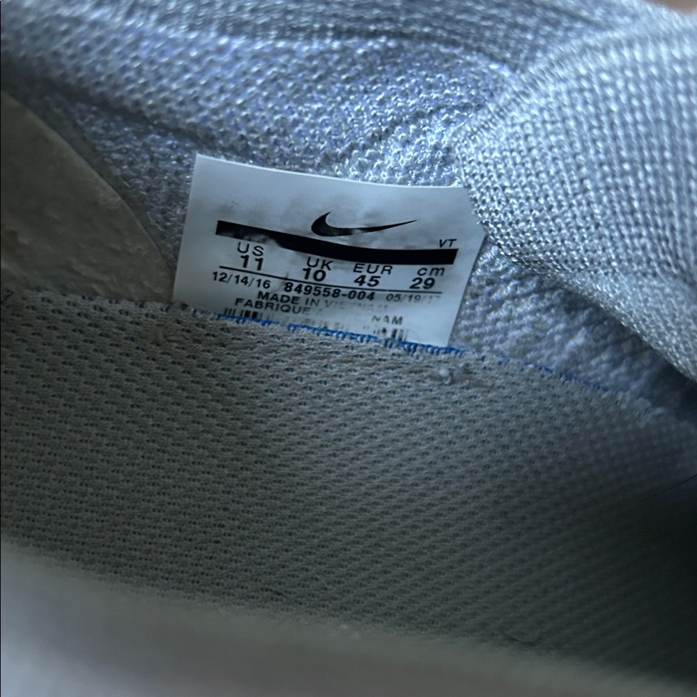 Nike VaporMax Size 11 Silver/Grey - Picture 5 of 6